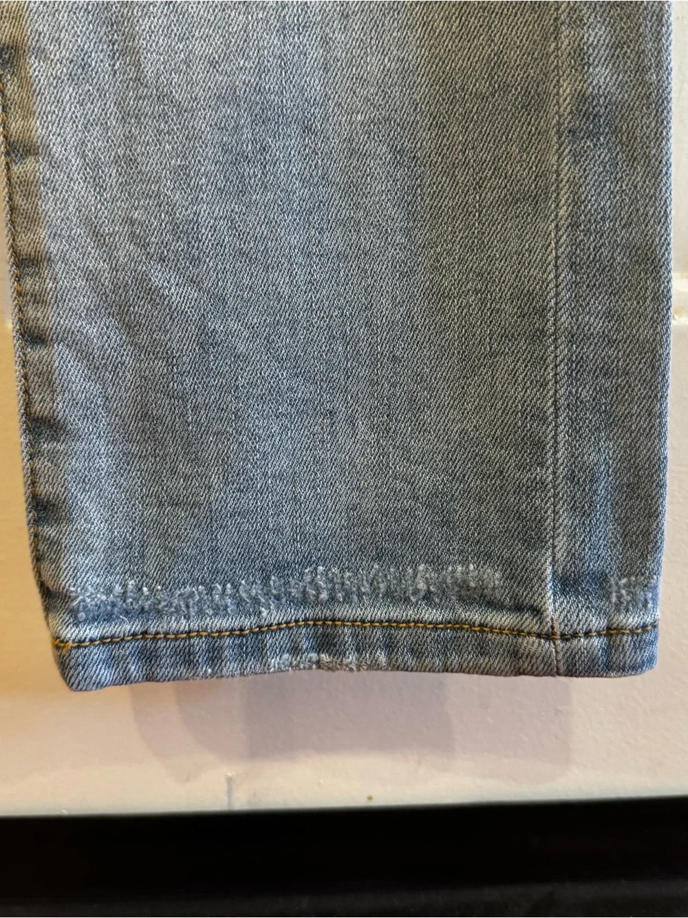 Pilcro Anthropologie Slim Boyfriend Crop Distressed Jeans 26